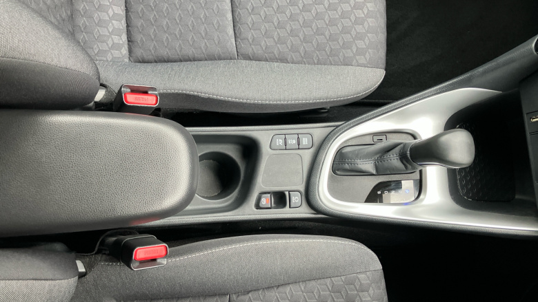 Toyota Yaris 1.5 Hybrid Design 5dr CVT Hybrid Hatchback